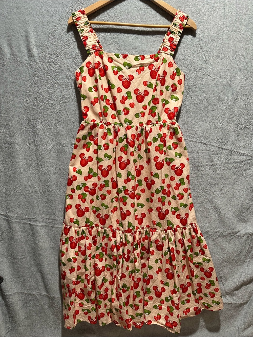 Disney Parks Minnie Mouse Strawberry Tiered Midi Dress M